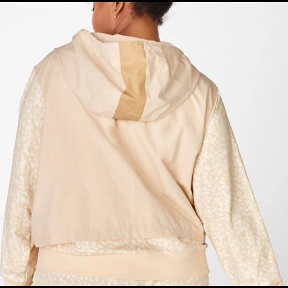 đâFABLETICSâ|âLisi BoxyâJacket - Picture 2 of 9